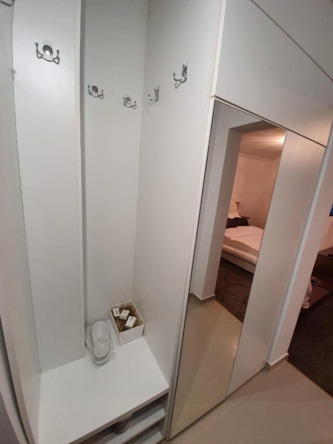 Apartament Garsoniera Mihaela Deva Zewnętrze zdjęcie